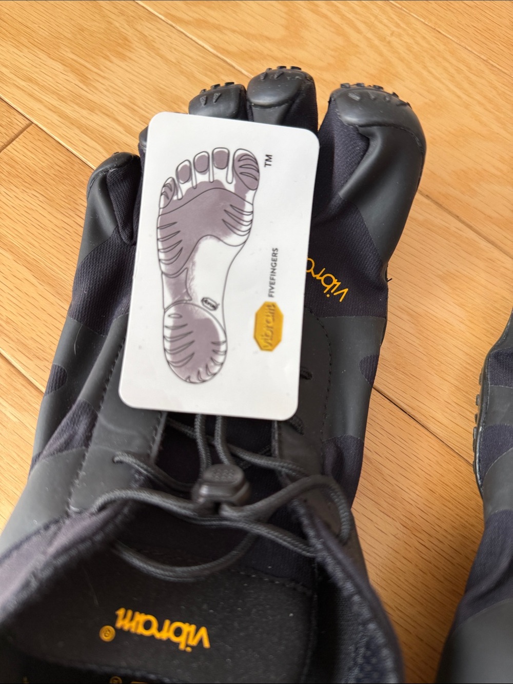 Vibram Men's FiveFingers Black with Yellow Logo Toe Shoes - Picture 5 of 7